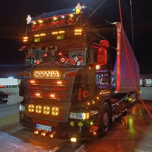 podświetlany napis scania na maske