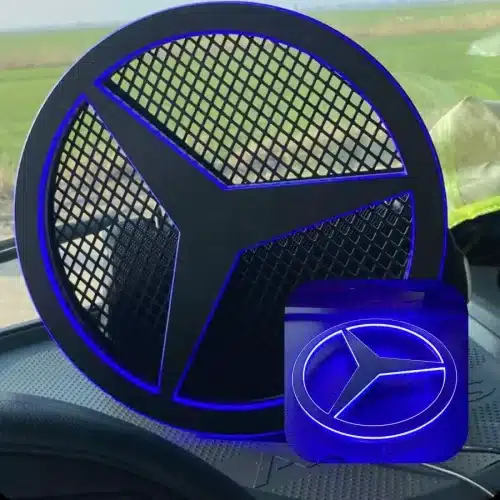 Logo Mercedes illuminato