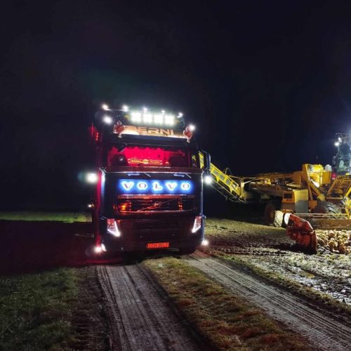 volvo podświetlany napis