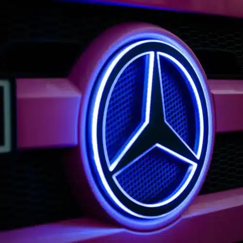 Logo Mercedes illuminato