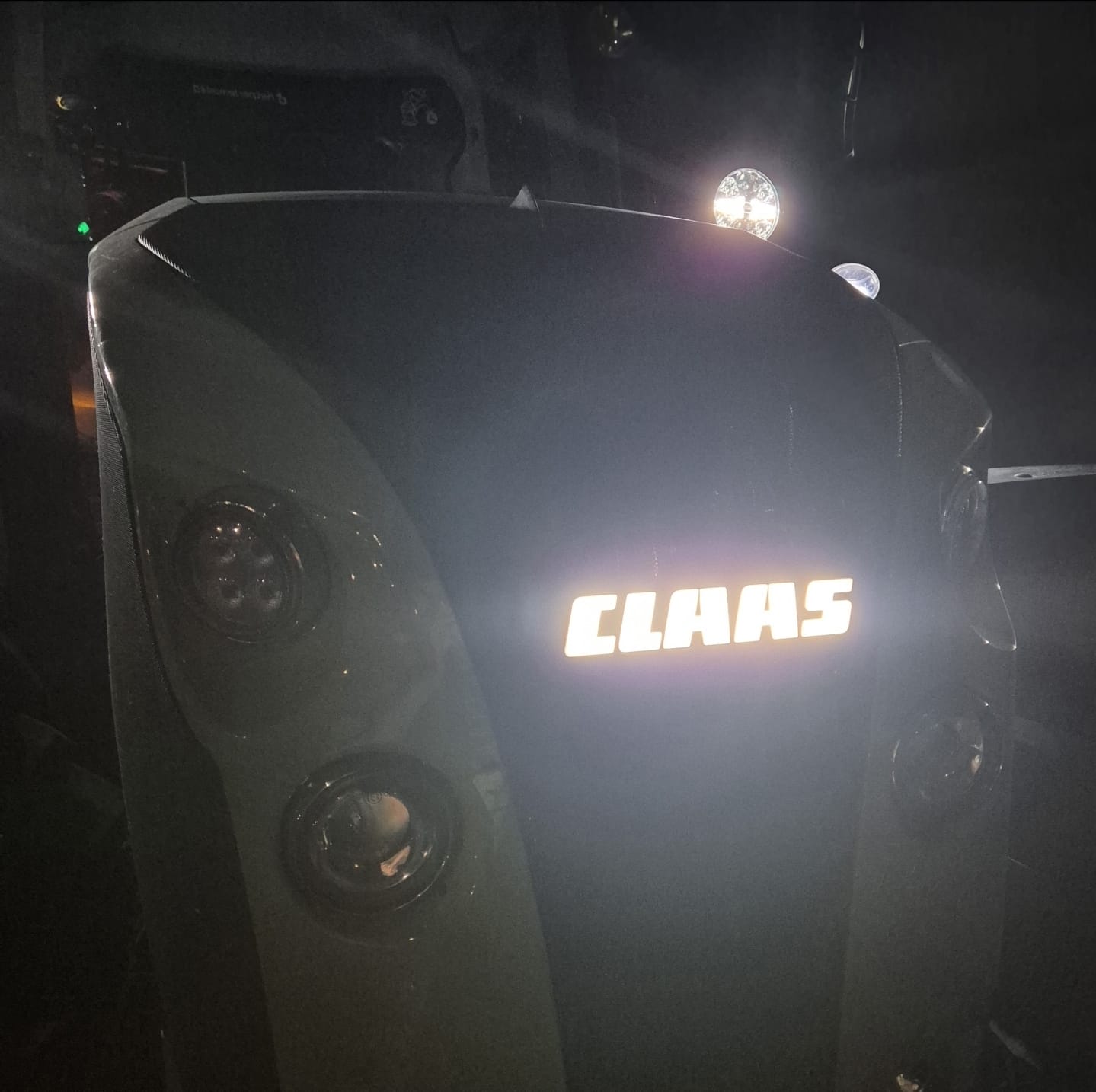 Claas Arion LED