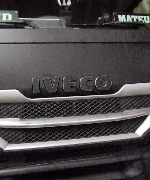 inscription lumineuse iveco